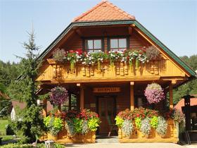 WELLNESS CENTER KOROŠEC URŠKA REBERČNIK S.P.